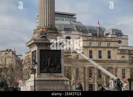 London UK 24 February 2021 Nelsons Säule wurde gereinigt Morning .Paul Quezada-Neiman/Alamy Live News Stockfoto
