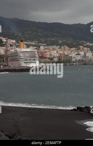 Linienschiff in Santa Cruz de La Palma. Stockfoto