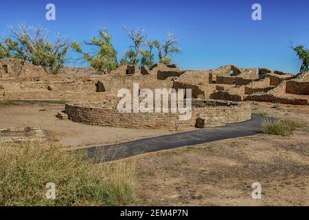 Aztec Ruins National Monument, uralte Pueblo Ruinen und Kiva in der Region Four Corners, New Mexico, USA. Stockfoto