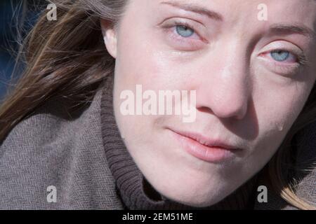 Porträt einer jungen Frau, die weint Stockfoto