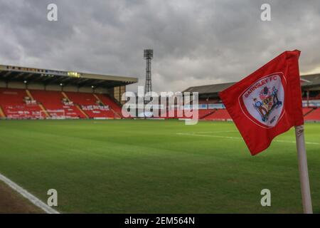 Barnsley, Großbritannien. Februar 2021, 24th. Barnsley's Eckflagge und eine allgemeine Ansicht von Oakwell vor den Tonights Sky Bet Championship Spiel Barnsley gegen Stoke City in Barnsley, UK am 2/24/2021. (Foto von Mark Cosgrove/News Images/Sipa USA) Quelle: SIPA USA/Alamy Live News Stockfoto