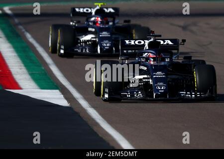 Imola, Italien. Februar 2021, 24th. #22 Yuki Tsunoda & Pierre Gasly Alpha Tauri Toro Rosso Honda. Formel 1 Weltmeisterschaft 2021, Shakedown das neue Auto für die Saison 2021 von Alpha Tauri, Imola 24 Februar 2021.Foto Federico Basile FB PhotoImages/Insidefoto Credit: Insidefoto srl/Alamy Live News Stockfoto