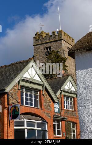 Dunsford, Dartmoor, ländliches Pub, Moor, Maurisch, Devon, Village, Kirche, England, High Angle, Sonnenlicht, Landwirtschaftliches Feld, Landwirtschaft, Stockfoto