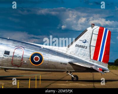 Dakota C-53 - wenig Ägypten, eine C-53 Skytrooper Verkehrsmittel Flugzeug LN-WND durch die Dakota Norway Stiftung. Gebaut 1943, in Europa im Zweiten Weltkrieg diente. Stockfoto