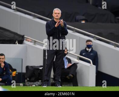 London, Großbritannien. Februar 2021, 24th. Tottenham Hotspur Stadium, London, 24th Feb 2021 Tottenham Manager Jose Mourinho während ihres Europa League-Spiels gegen Wolfsberger AC Bildquelle : Credit: Mark Pain/Alamy Live News Stockfoto