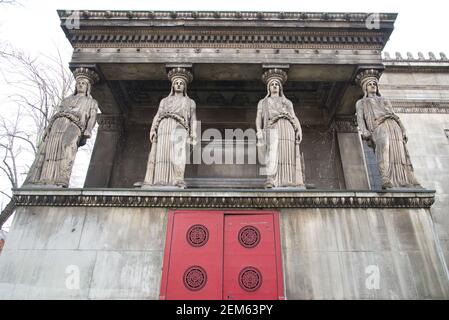 Caryatids Greek Revival Architecture New St. Pancras Kirche von John Charles Felix Rossi Stockfoto