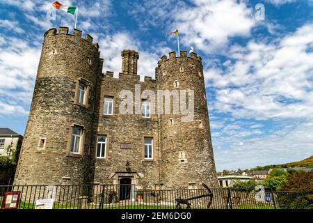 Glendalough, Irland. 8th Mai 2016. Enniscorthy Castle ist ein Schloss aus dem 16th. Jahrhundert, in dem Ausstellungen über seine Geschichte und die von Wexford in Enniscorthy ausgestellt werden. Stockfoto