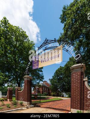 Montevallo, Alabama/USA-Aug 4, 2020: Einstiegstor zur Universität von Montevallo, einer öffentlichen Hochschule der Geisteswissenschaften, die ursprünglich 1896 mit einer gegründet wurde Stockfoto