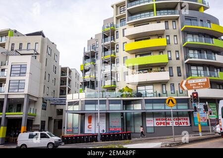 Mischnutzung Entwicklung in Dee Why Beach Vorort von Sydney, NSW, Australien Stockfoto