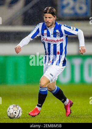 HEERENVEEN, NIEDERLANDE - FEBRUAR 17: Lasse Schone vom sc Heerenveen beim TOTO KNVB Cup Spiel zwischen SC Heerenveen und Feyenoord in Abe Lenstra Stockfoto