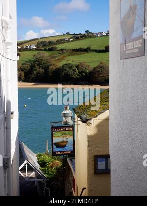 Small's Cove und East Portlemouth vom Ferry Inn Salcombe aus gesehen, South Devon. Stockfoto