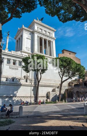 Rom, Italien - 03. Okt 2018: Piazza di Venezia und ein Fragment des Denkmals von Altare della Patria Stockfoto