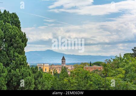 Rom, Italien, 05.Oktober, 2018: Schöne Aussicht auf die Ewige Stadt Dächer Stockfoto
