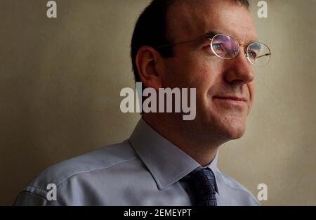 TERRY LEAHY VON TESCO, AM HAUPTSITZ. 21/3/02 PILSTON Stockfoto
