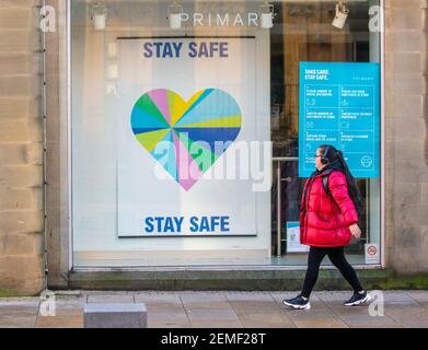 Preston, Lancashire. Februar 2021, 25th. Das Stadtzentrum dezimierte sich mit Geschäftsschließungen und Geschäftsausfällen. Quelle: MediaWorldImages/AlamyLiveNews. Stockfoto