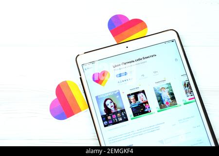 KHARKOV, UKRAINE - 14. FEBRUAR 2021: Likee App im App Store Markt auf ipad Display-Bildschirm. Likee ist eine kurze Video-Erstellung und teilen App verfügbar Stockfoto