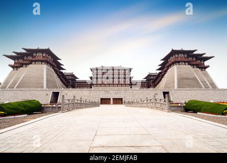Das Yingtian Tor ist das Südtor der Stadt Luoyang in den Sui- und Tang-Dynastien. Es wurde 605 erbaut. Stockfoto