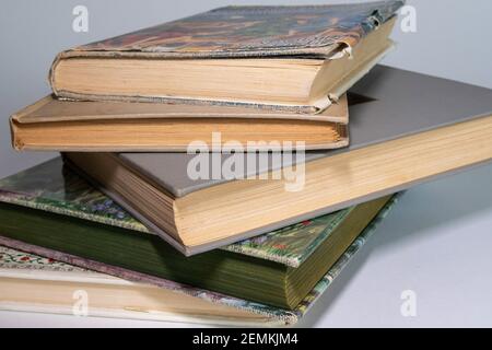 Vintage gestapelte Bücher Stillleben Stockfoto