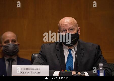 Washington, USA. Februar 2021, 25th. WASHINGTON, DC - 25. FEBRUAR: Rep. Kevin Brady (R-TX) spricht bei der Anhörung des Senate Finance Committee am 25. Februar 2021 im US-Kapitol in Washington, DC. Katherine Tai ist Präsident Joe Bidens Pick für die US-Handelsvertreterin. (Foto von Tasos Katopodis/Pool/Sipa USA) Quelle: SIPA USA/Alamy Live News Stockfoto