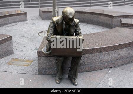 Double Check Skulptur von John Seward Johnson in New York City, USA Stockfoto