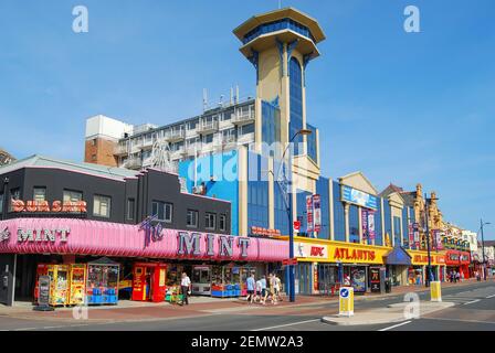 Atlantis Resort Tower, Marine Parade, Great Yarmouth, Norfolk, England, Vereinigtes Königreich Stockfoto