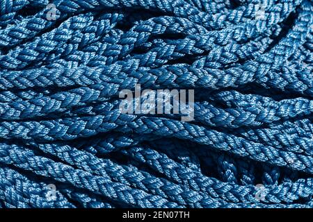 Nahaufnahme der Textur des blauen dicken Seils. Stockfoto