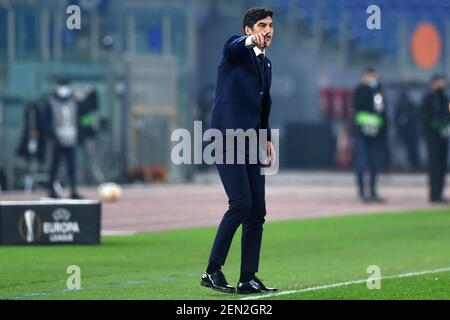 Rom, Latium. Februar 2021, 25th. Roma-Trainer Paulo Fonseca beim Europa League Fußballspiel ALS Roma gegen SC Braga im Olympiastadion in Rom, Italien, 25. Februar 2021. Fotografo01 Kredit: Unabhängige Fotoagentur/Alamy Live Nachrichten Stockfoto