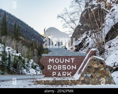 Eintrittsschild zum Mount Robson Park in British Columbia, Kanada Stockfoto