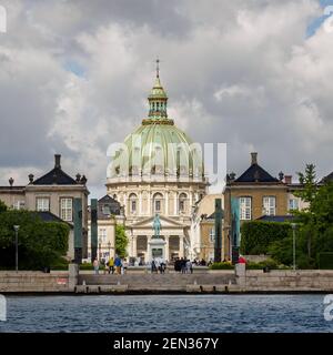 Frederiks Kirche Kopenhagen vom Wasser aus gesehen Stockfoto