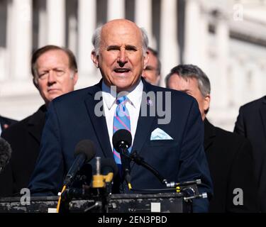 Washington, Usa. Februar 2021, 25th. US-Repräsentantin Louie Gohmert (R-TX) spricht auf einer Pressekonferenz des House Freedom Caucus über den Equality Act. Kredit: SOPA Images Limited/Alamy Live Nachrichten Stockfoto