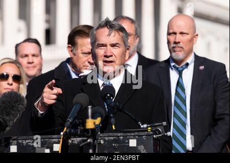 Washington, Usa. Februar 2021, 25th. US-Repräsentant Jody HICE (R-GA) spricht auf einer Pressekonferenz des House Freedom Caucus über den Equality Act. Kredit: SOPA Images Limited/Alamy Live Nachrichten Stockfoto