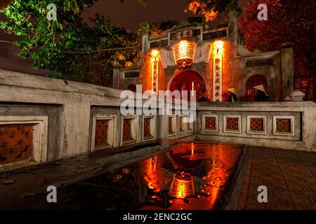 Der Ngoc Son Tempel des Hoan Kiem Sees in Hanoi In Vietnam Stockfoto