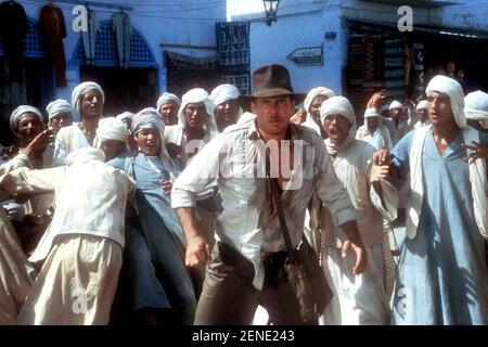 Raiders of the Lost Ark Jahr : 1981 USA Regie : Steven Spielberg Harrison Ford Stockfoto
