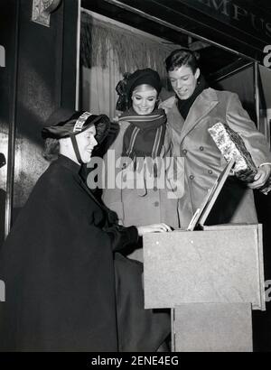 Richard Chamberlain und die französische Schauspielerin Yvette Mimieux lernten sich 1964 bei der TV-Serie Dr. Kildare kennen Stockfoto