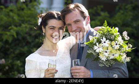 The Constant Gardener Jahr : 2005 UK Regie : Fernando Meirelles Rachel Weisz, Ralph Fiennes nach dem Roman von John le Carré Stockfoto