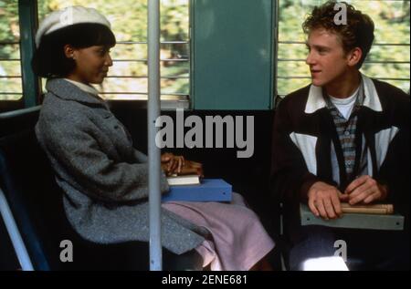 Liberty Heights Jahr : 1999 USA Regie : Barry Levinson Rebekah Johnson, Ben Foster Stockfoto