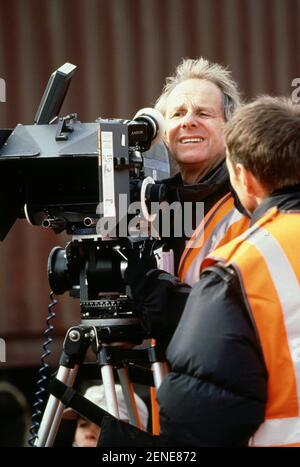 The Navigators Jahr : 2001 UK Regie : Ken Loach Ken Loach Shooting picture Stockfoto