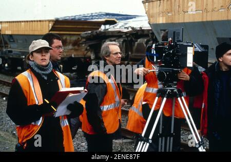 The Navigators Jahr : 2001 UK Regie : Ken Loach Ken Loach Shooting picture Stockfoto