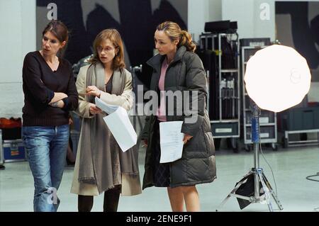 Les Soeurs fâchées Jahr : 2004 - Frankreich Regie : Alexandra Leclère Isabelle Huppert, Catherine Frot, Alexandra Leclère Drehbild Stockfoto