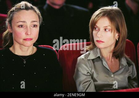 Les Soeurs fâchées Jahr : 2004 - Frankreich Isabelle Huppert, Catherine Frot Regie : Alexandra Leclère Stockfoto