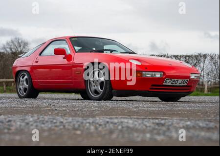 1987 Porsche 928 S4 moderner klassischer deutscher Sportwagen Stockfoto