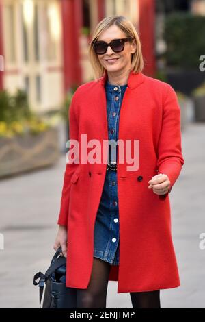 London, Großbritannien. Februar 2021, 26th. Jenni Falconer hat gesehen, wie sie die Global Radio Studios in London verlassen hat. Kredit: SOPA Images Limited/Alamy Live Nachrichten Stockfoto