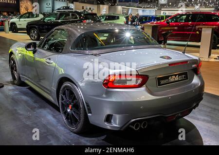 Abarth 124 GT Sportwagen auf dem Brüsseler Autosalon Motor Show. Belgien - 18. Januar 2019. Stockfoto