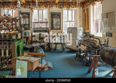 Innenraum des Masson Baumwollspinnereimuseums von Arkwright in Matlock Bath, Derbyshire Stockfoto