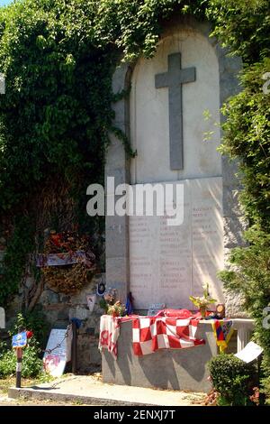 Turin, Piemont, Italien. Das Denkmal für die Opfer der Luftkatastrophe in der Basilika von Superga, wo die gesamte Fußballmannschaft von Turin starb. Stockfoto