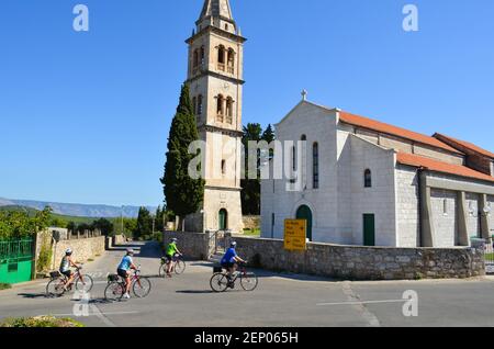 Stari Grad, Insel Hvar, Fahrradtouren in der dalmatinischen Inselregion von Kroatien. Stockfoto