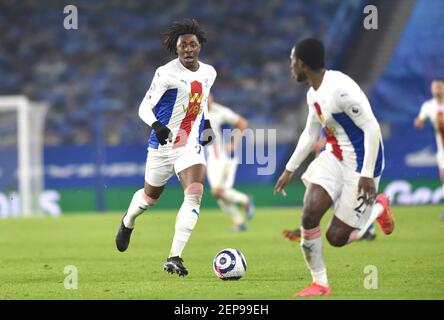 Eberechi Eze von Crystal Palace auf dem Ball während des Premier League-Spiels zwischen Brighton und Hove Albion und Crystal Palace im American Express Community Stadium , Brighton , Großbritannien - 22nd. Februar 2021 nur für redaktionelle Verwendung. Keine Verkaufsförderung. Für Football-Bilder gelten die Einschränkungen von FA und Premier League. Keine Nutzung des Internets/Handys ohne FAPL-Lizenz. Weitere Informationen erhalten Sie bei Football Dataco Stockfoto