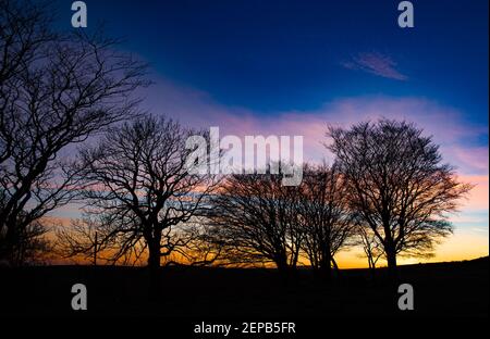 Preston, Lancashire, Großbritannien. Februar 2021, 27th. Sonnenuntergang in der Nähe von Preston, Lancashire. Kredit: John Eveson/Alamy Live Nachrichten Stockfoto