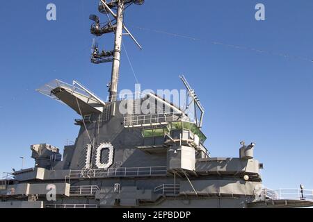 Mount Pleasant, South Carolina, USA - 21. Februar 2021 - der Flugzeugträger USS Yorktown ist heute als Museum und Denkmal am Patriots Point tätig. Stockfoto