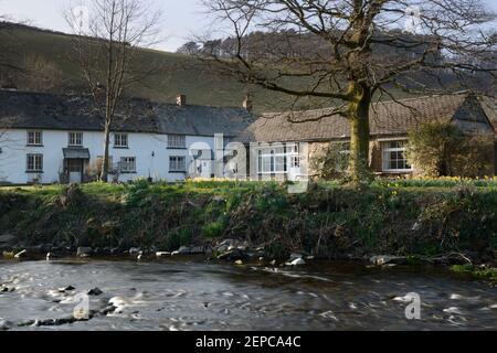 Ferienhäuser im Dorf Malmsmead, Exmoor, Somerset. Stockfoto